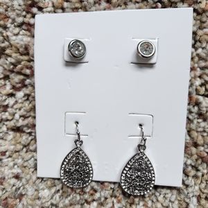 NWT Fashion Earrings, pair of 2